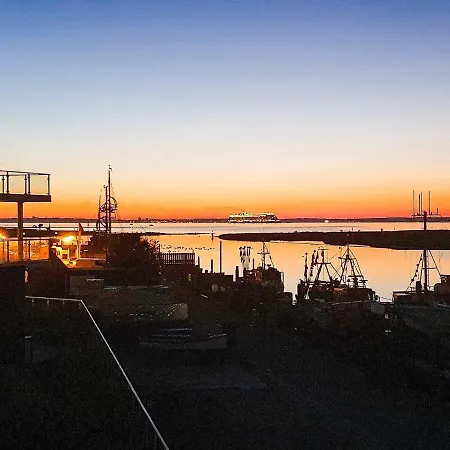 4 Person In Appartement *