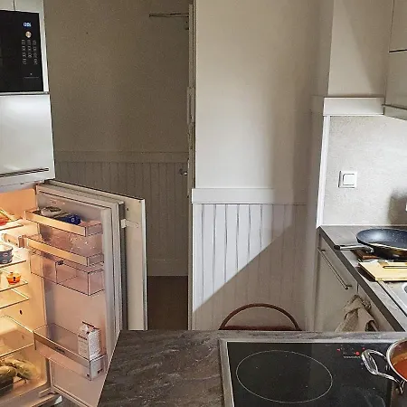 Two-bedroom In 27 Apartamento *
