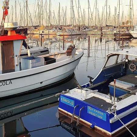 4 Person In Appartement *