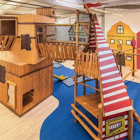 4 Person In Appartement *